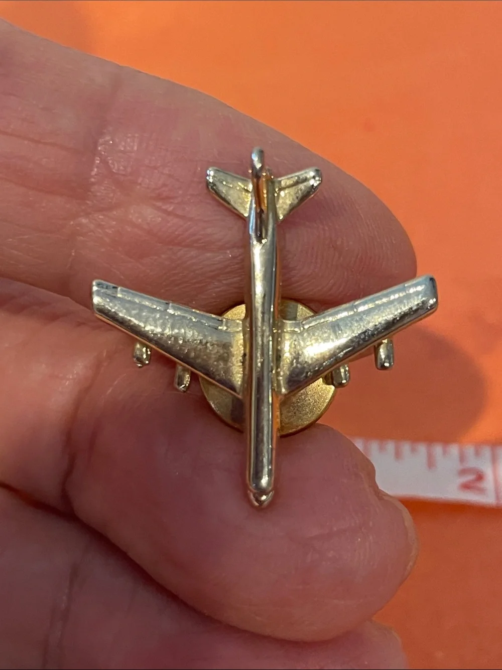 D-C 8 & D-C 9 Gold Airplane Lapel Pins